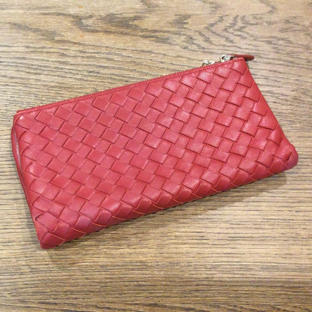 Bottega Veneta Intrecciato Weave Leather Wallet - Picture 2 of 15
